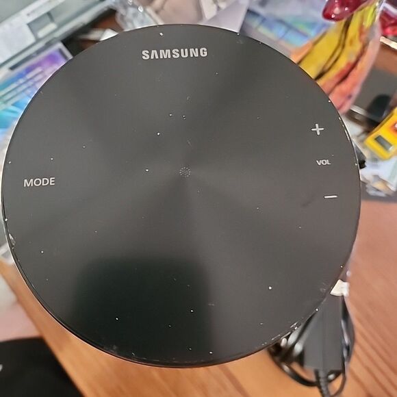 Samsung Radiant 360 Wireless Audio Speaker WAM1500 w/ Power Adapter - Picture 2 of 4